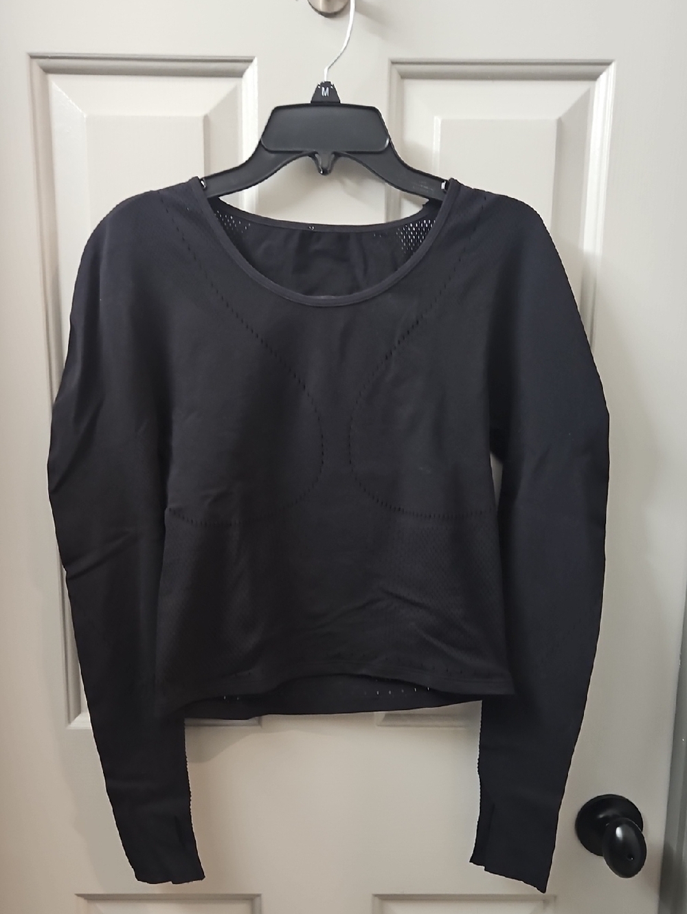 Fabletics Black Long Sleeve Seam Detail Crop Top